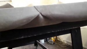 мягкая стеновая панель из отдельных сегментов. процесс. timelapse.