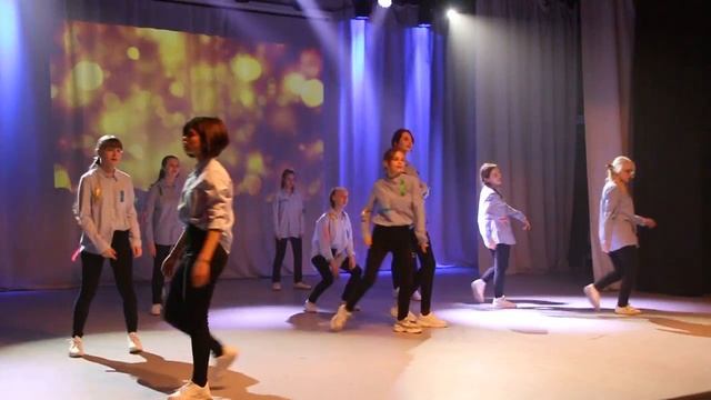 DAY-N - WANNA ONE – Energetic смотреть онлайн