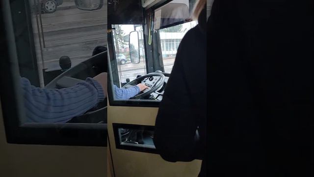 присланное видео 32 маршрут Кишинев 06.04.23 смотреть онлайн