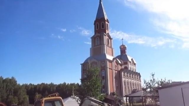 Будьте солнышками на земле - поёт Юлия Славянская