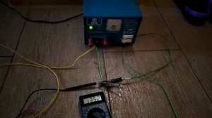 Напряжение зарядки аатомобильных аккумуляторов пускозарядным устройством в домашних условиях без ак