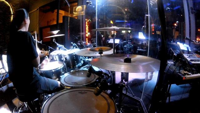 Lala drummer Cover 月亮代表我的心 Yue liang dai biao wo de xin Singer Kola Rachana[Zear and bar] смотреть онлайн