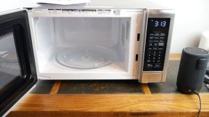 Sharp 1.1 CU Ft Smart Microwave With Alexa Voice Control