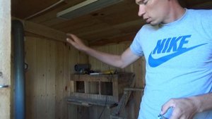 Переделка курятника, устанавливаем приточную вентиляцию.