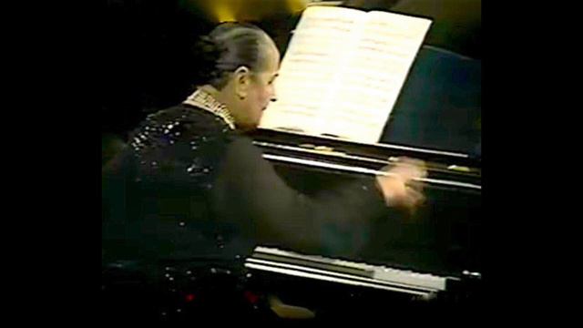 Gina Bachauer plays Rachmaninov Piano Concerto no 2 c minor, the 1st Mvt.