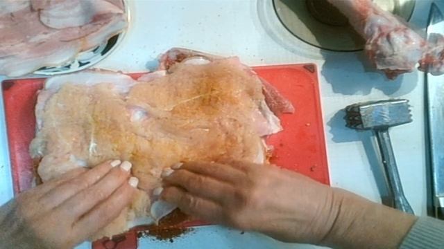 Три великолепных рулета на НОВОГОДНИЙ СТОЛ смотреть онлайн