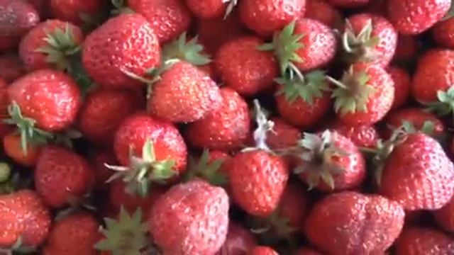 Клубника для фона смотреть онлайн