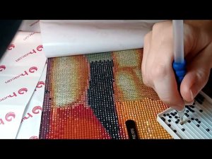 Выкладываю алмазную мозаику