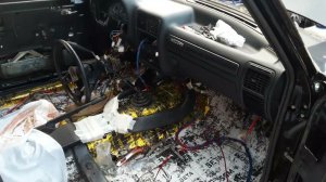 Ремонт и замена электропроводки на газ 3102 после годовой реставрации всего автомобиля