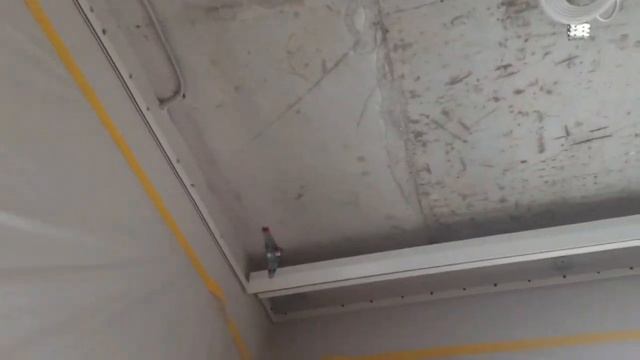 Монтаж потолочной алюминиевой гардины ПК15