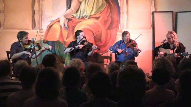 Music for a Found Harmonium • Celtic Fiddle Festival in Fairfield, Iowa смотреть онлайн