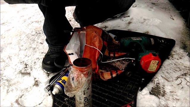 Смазываем колёсные болты