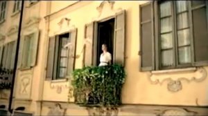 Музыка из рекламы Raffaello - Донесёт ваши чувства (Россия) (2008)