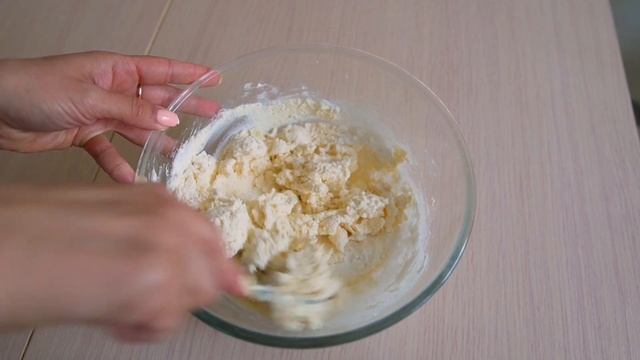 Идеальные СЫРНИКИ! НЕ растекаются! Выбираем ТВОРОГ для сырников! смотреть онлайн