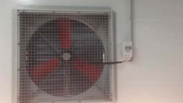 Вытяжные вентиляторы Агровент серии AF с электродвигателями «Мultifan»