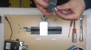 The First tool Mini vertical milling machine Assembly Shenzhen Zhouyu