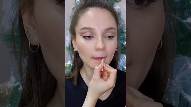 Как идеально накрасить губы красной помадой? #красныегубы #новогодниймакияж #макияжнановыйгод