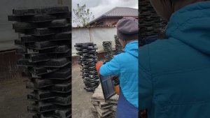 Смазка форм для тротуарной плитки. 1 этап.