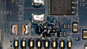 Ремонт ноутбука Msi. Отказали в гарантии. Не работает от аккумудятора.