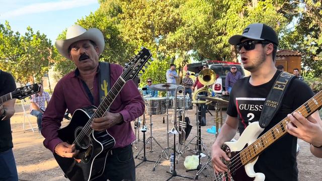 Gran convivio con Lencho 4x4, El Marisquero, Los Migueles, Legado MyM y Los nuevos Santa Rosa смотреть онлайн