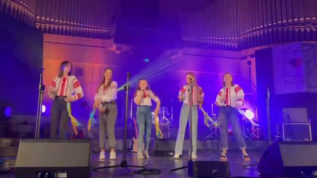 «Стефанія» у виконанні вихованців волинської студії «Камертон» | Волинські Новини смотреть онлайн