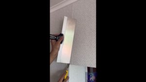 Лайфхак. Клеим обои без видимых швов и стыков. #Shorts