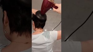 Подсмотрела у Redken способ укладки коротких волос жгутиками с диффузором