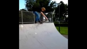 Skateboard Halfpipe Crashes...