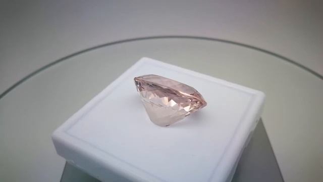 Ювелирные камни - розовый кварц, овал