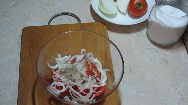 Салат из помидор Самый вкусный и быстрый рецепт #салат #помидор #простойрецепт #tomato