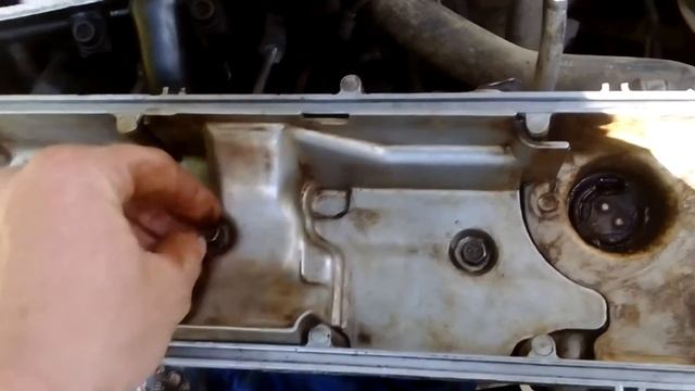 Чистка клапанной крышки. смотреть онлайн