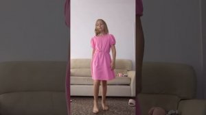 танцую танец под песню принцесса: Настя кош **я принцесса ???**