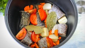 Уха из щуки в мультиварке