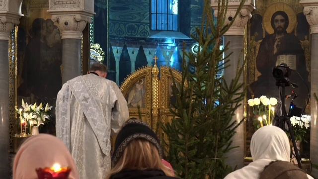 Всенічне бдіння свята Різдва Христового у Володимирському кафедральному соборі. 06.01.2022 р. смотреть онлайн