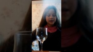 Хочу разбить фужер и рюмку своим голосом!!!!!