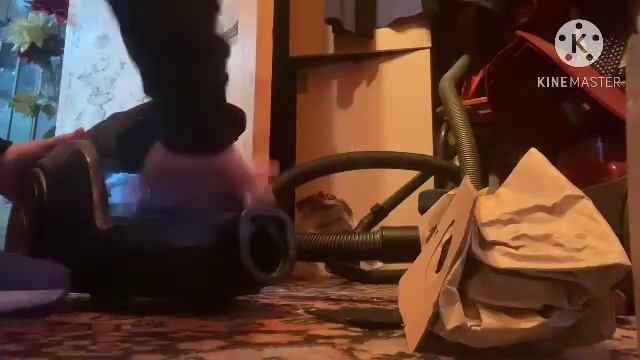 Пылесос LG Storm Extra 1300w vs Samsung Air Track 1600w смотреть онлайн