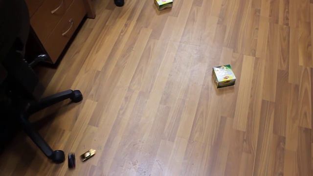 Super Mini Remote Controlled Palm-Top R/C Model Car (40MHz) смотреть онлайн