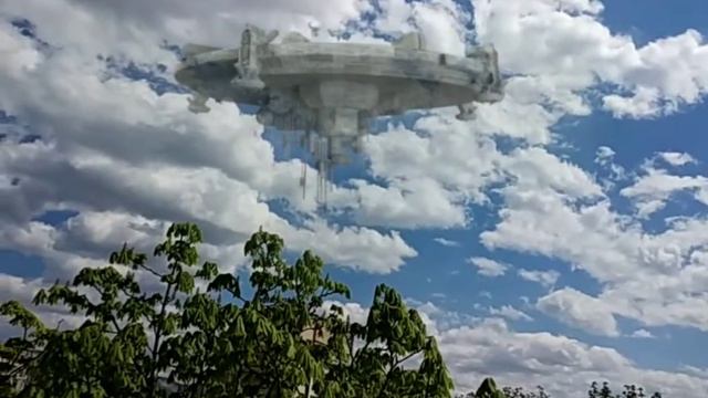 Инопланетяне прилетели к моему окну смотреть онлайн