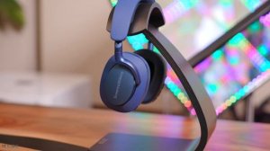 Bowers and Wilkins Px7 S2 vs Px7 S2e noise-canceling headphones!