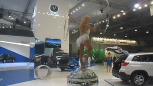 www.moscowbeauties.ru  Цирковой номер с обручами. Circus