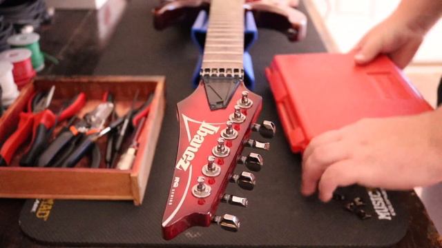 "Modding An Ibanez RGA" Part I | Introduction and Ratio Tuners смотреть онлайн