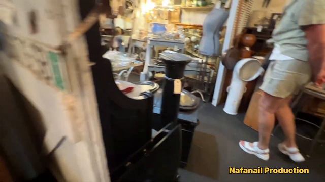 Канада Смешной магазин старьёвщика Мы это выбрасываем они делают бизнес INCREDIBLE DAYS IN CANADA смотреть онлайн