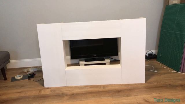 DIY FAUX FIREPLACE- Made from FOAM Board and TV смотреть онлайн