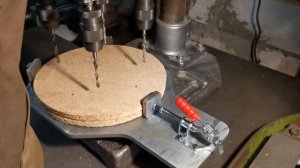 Четырехшпиндельный сверлильный патрон. Сверление 4х отверстий в сидушки табурета. multi-spindle hea