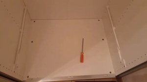 Установка выдвижной корзины в шкаф Пакс из Икеи
