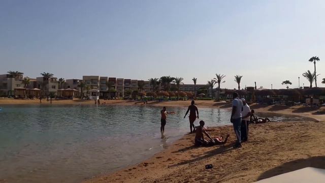 ЕГИПЕТ/ХУРГАДА/ИНСТРУКТАЖ СПАСАТЕЛЕЙ НА ПЛЯЖЕ ОТЕЛЯ SUNRISE CRYSTAL BAY RESORT 5