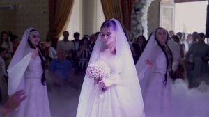 Красивая встреча молодых Свадьба Абакара и Нарьяна ( Свадьба в Дагестане 2019 )