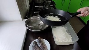 Как приготовить карася? Выжариваем кости, супер хрустящая корочка
