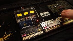 KORG Volca and ms-20 mini beats out in a deep underground cellar dub - oLLiLab