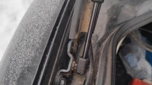 Газовые амортизаторы багажника Мазда 6 gg, замена